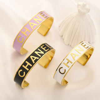 Bracelet 11