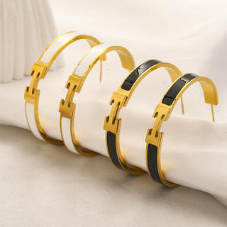Bracelet 72