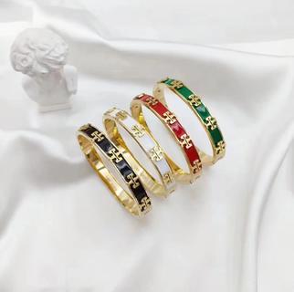 Ring 210