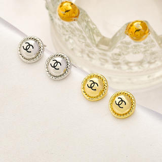 Earrings 235