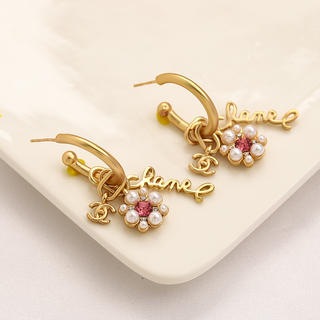 Earrings 521