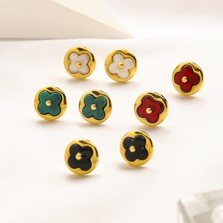 Earrings 581