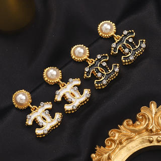 Earrings 717