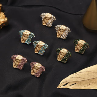Earrings 759