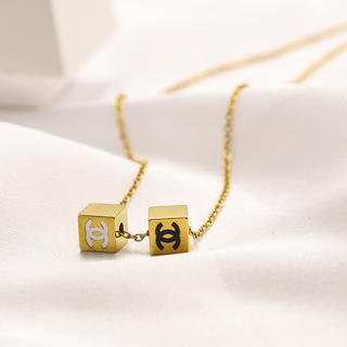 Necklace 772