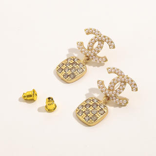 Earrings 778