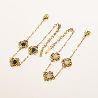 Earrings 834