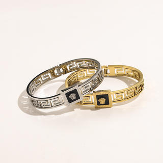 Ring 889