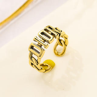 Ring 896