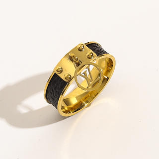 Ring 933