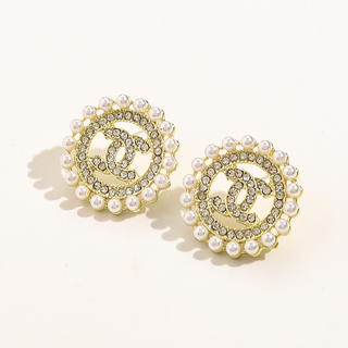 Earrings 1016