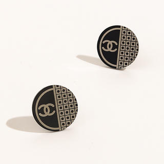 Earrings 1024