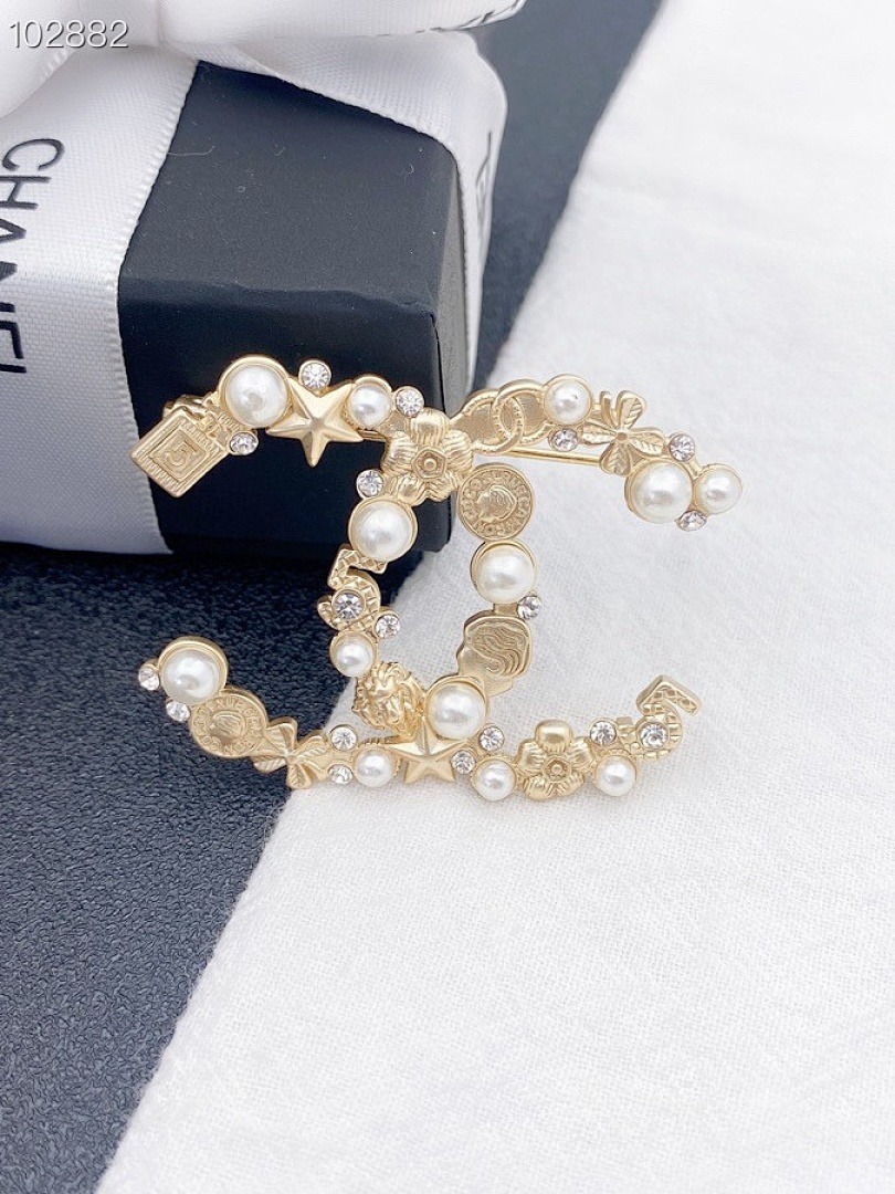 Brooch 145