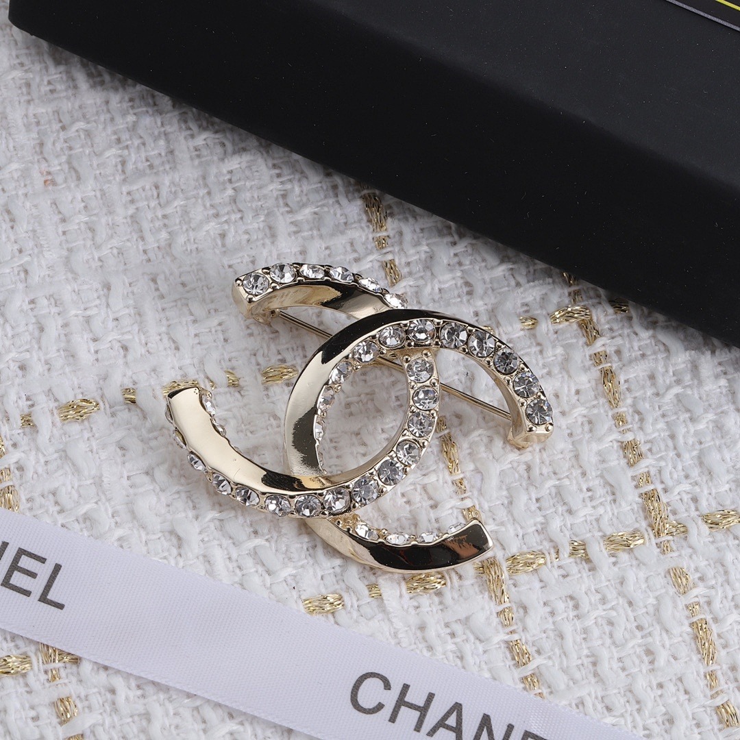 Brooch 147