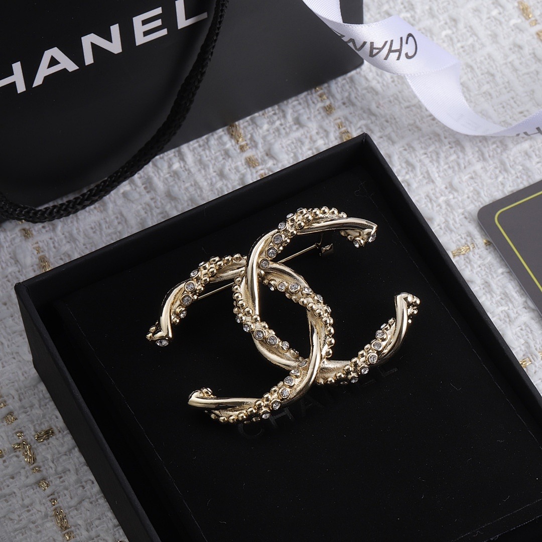 Brooch 159