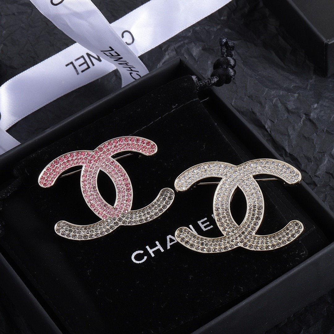 Brooch 169