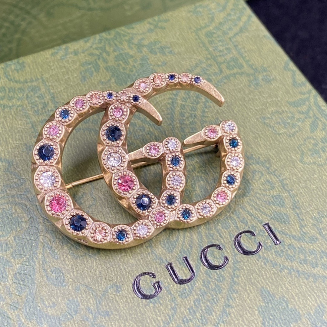 Brooch 273