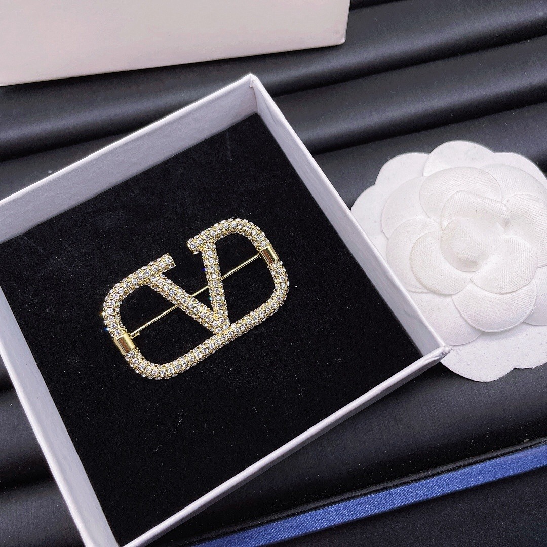Brooch 350