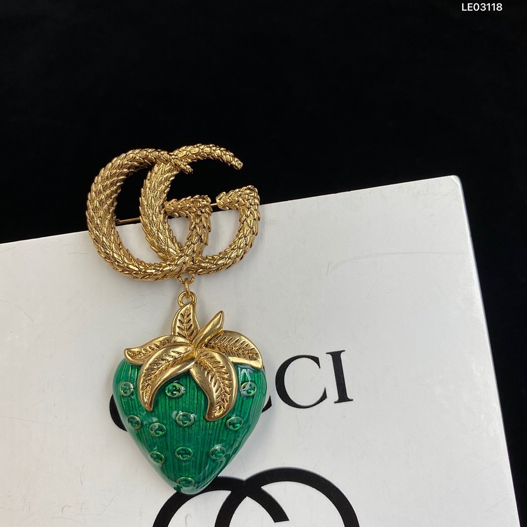 Brooch 377