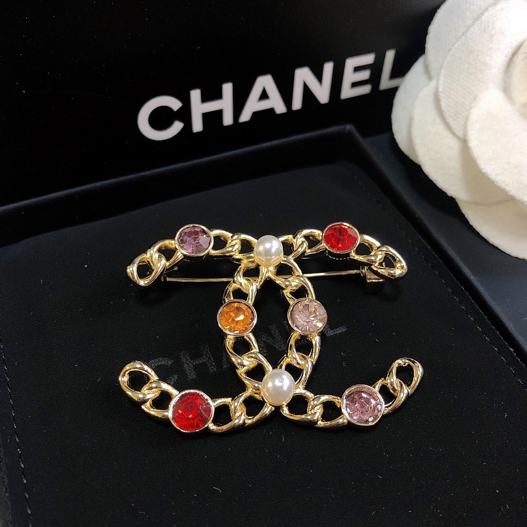 Brooch 430