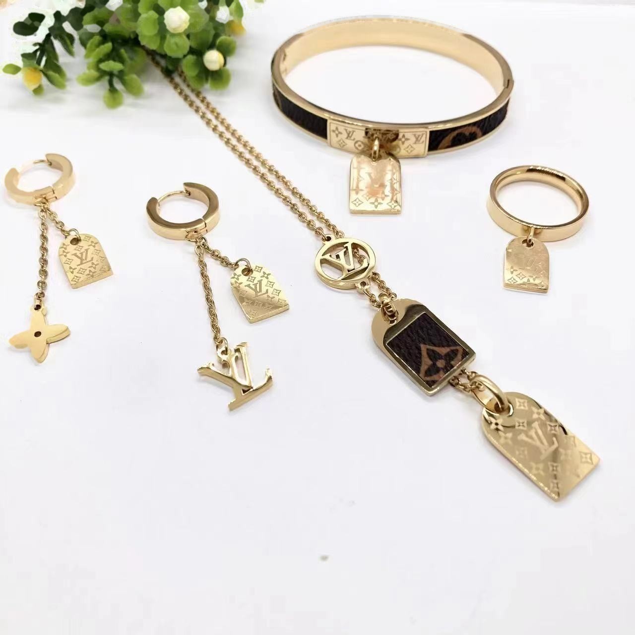 Jewelry Set 0510