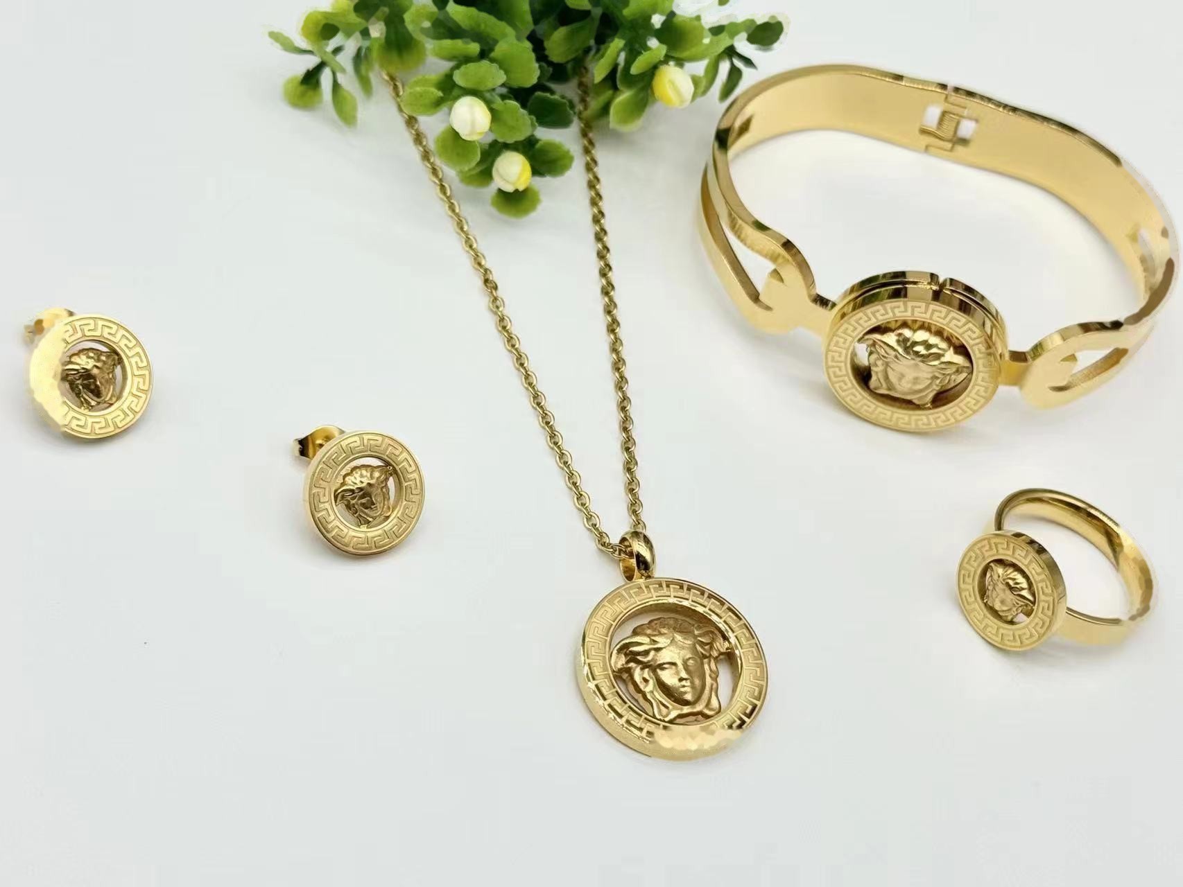 Jewelry Set 0523