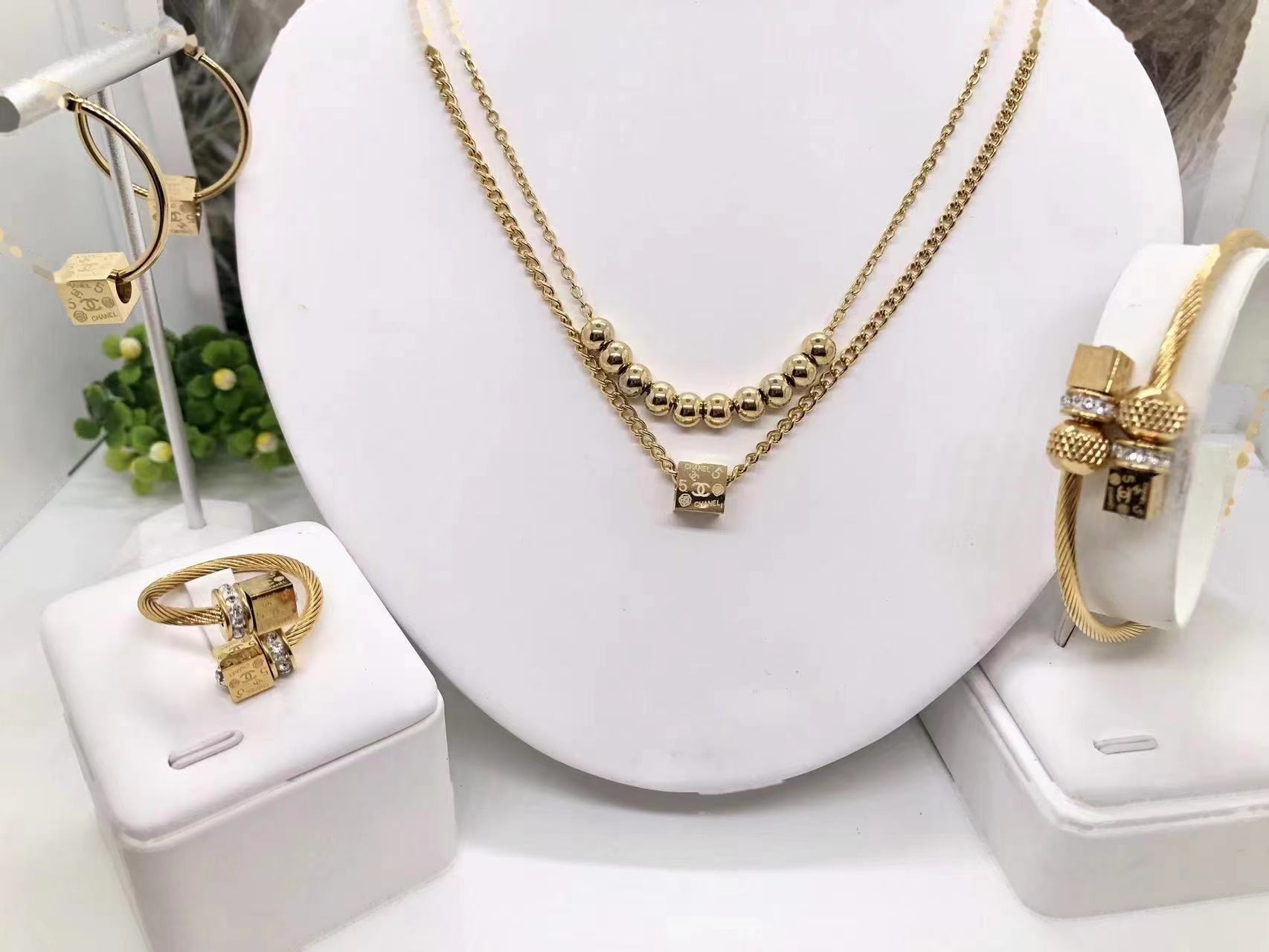 Jewelry Set 0526