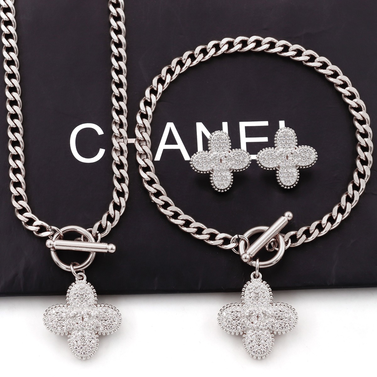 Jewelry Set 0685