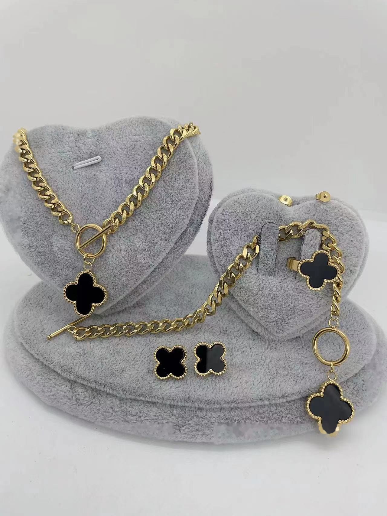 Jewelry Set 0719