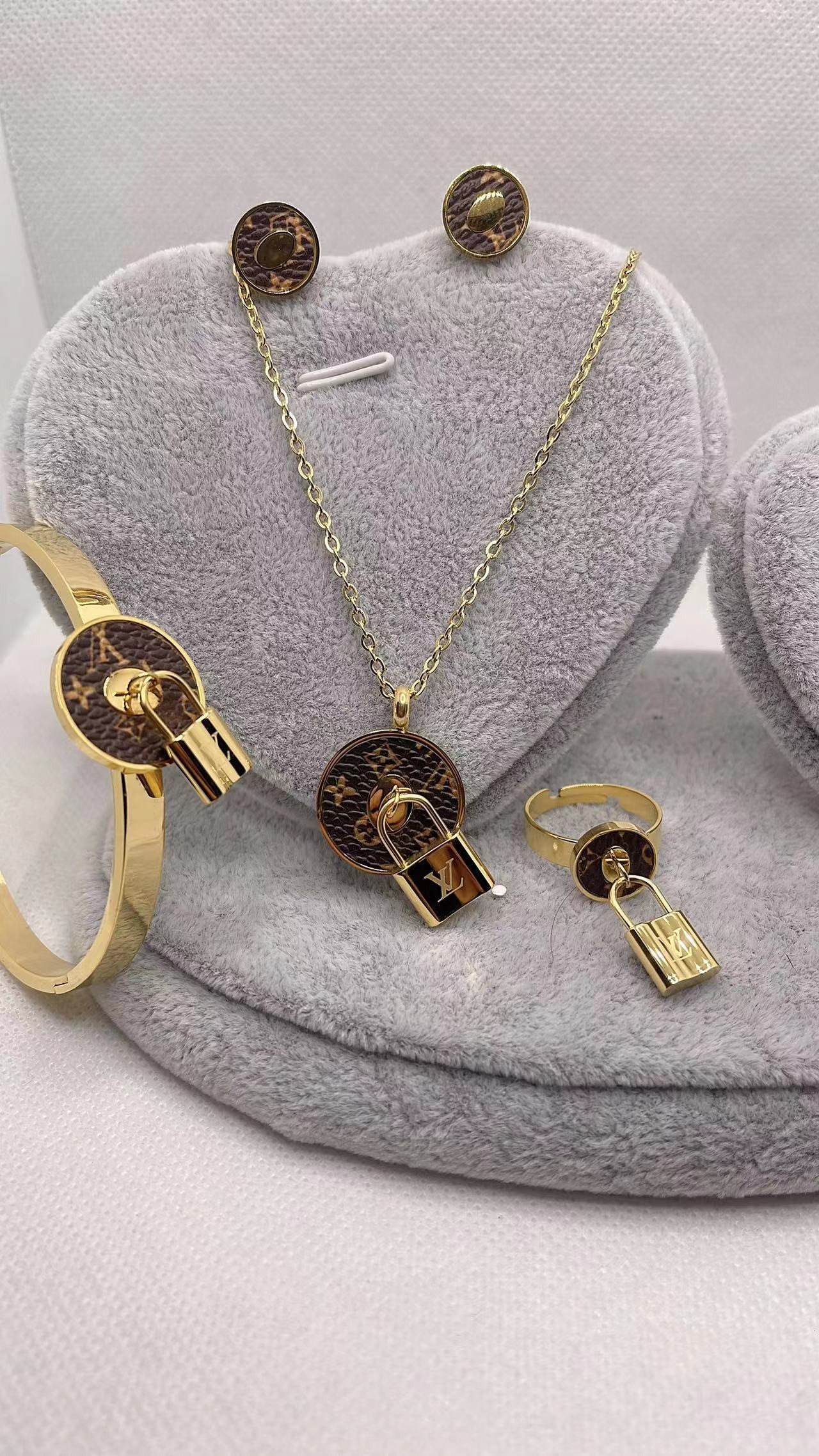 Jewelry Set 0857