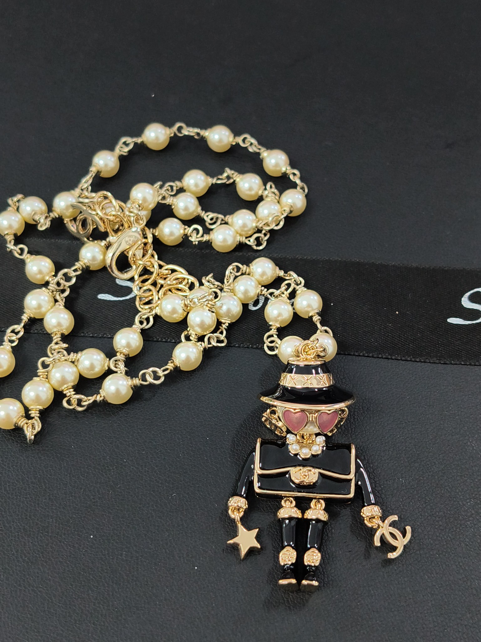 Floral Motif Necklace