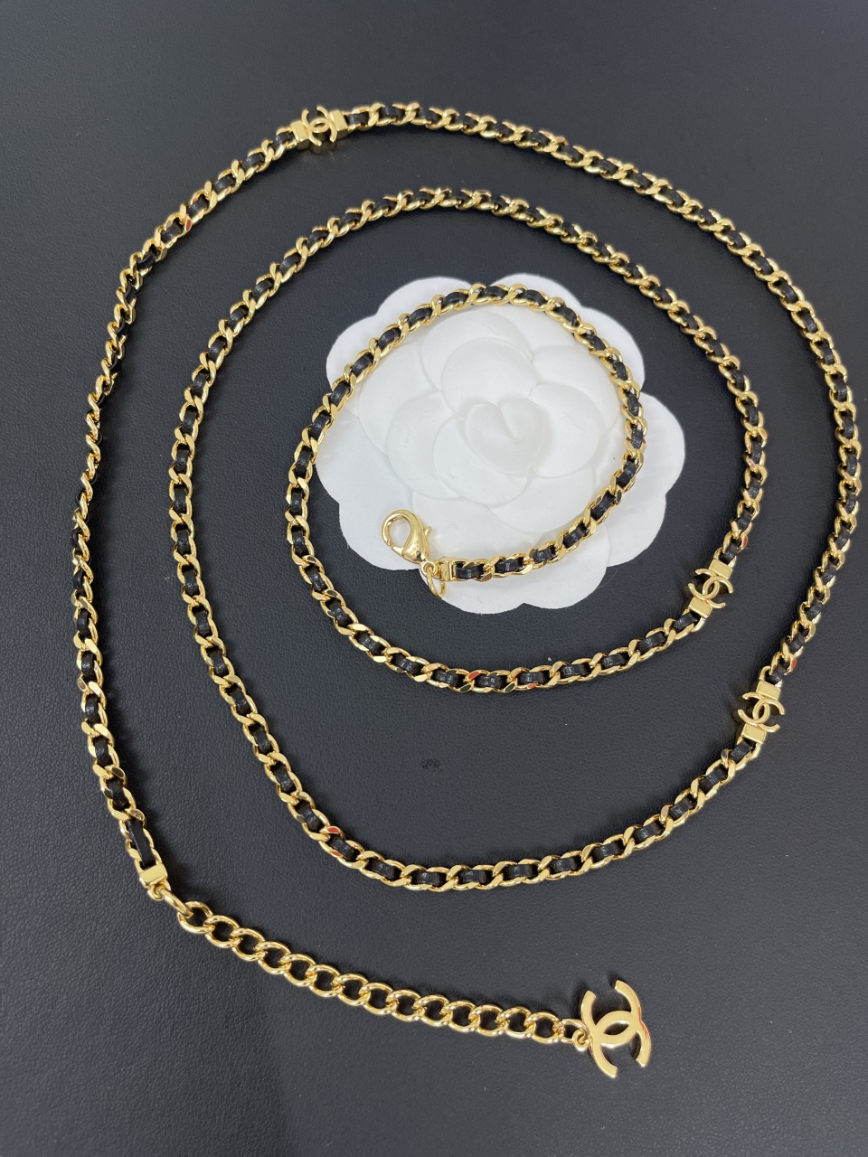 Cameo Pendant Necklace
