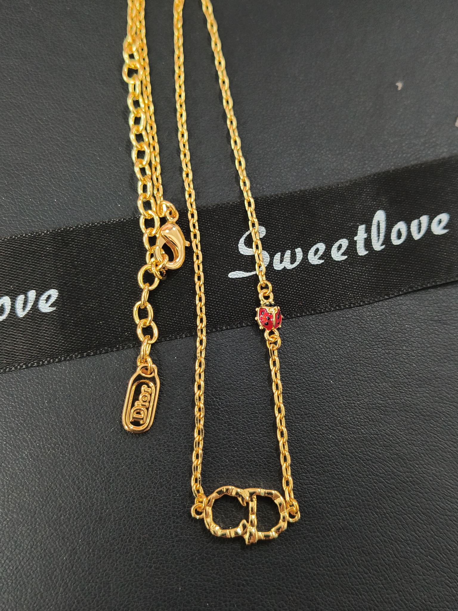 Floral Motif Necklace
