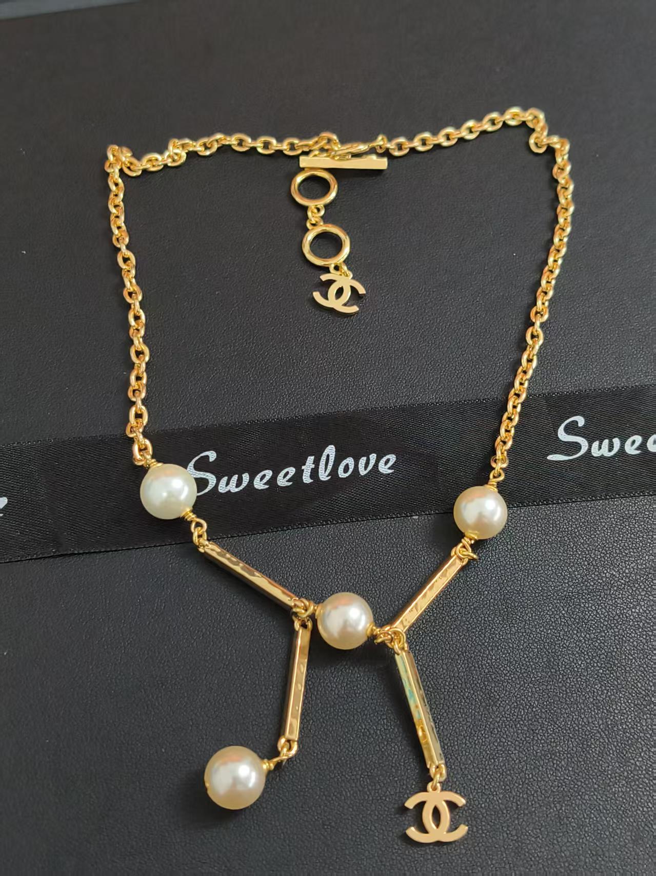 Heart Motif Necklace