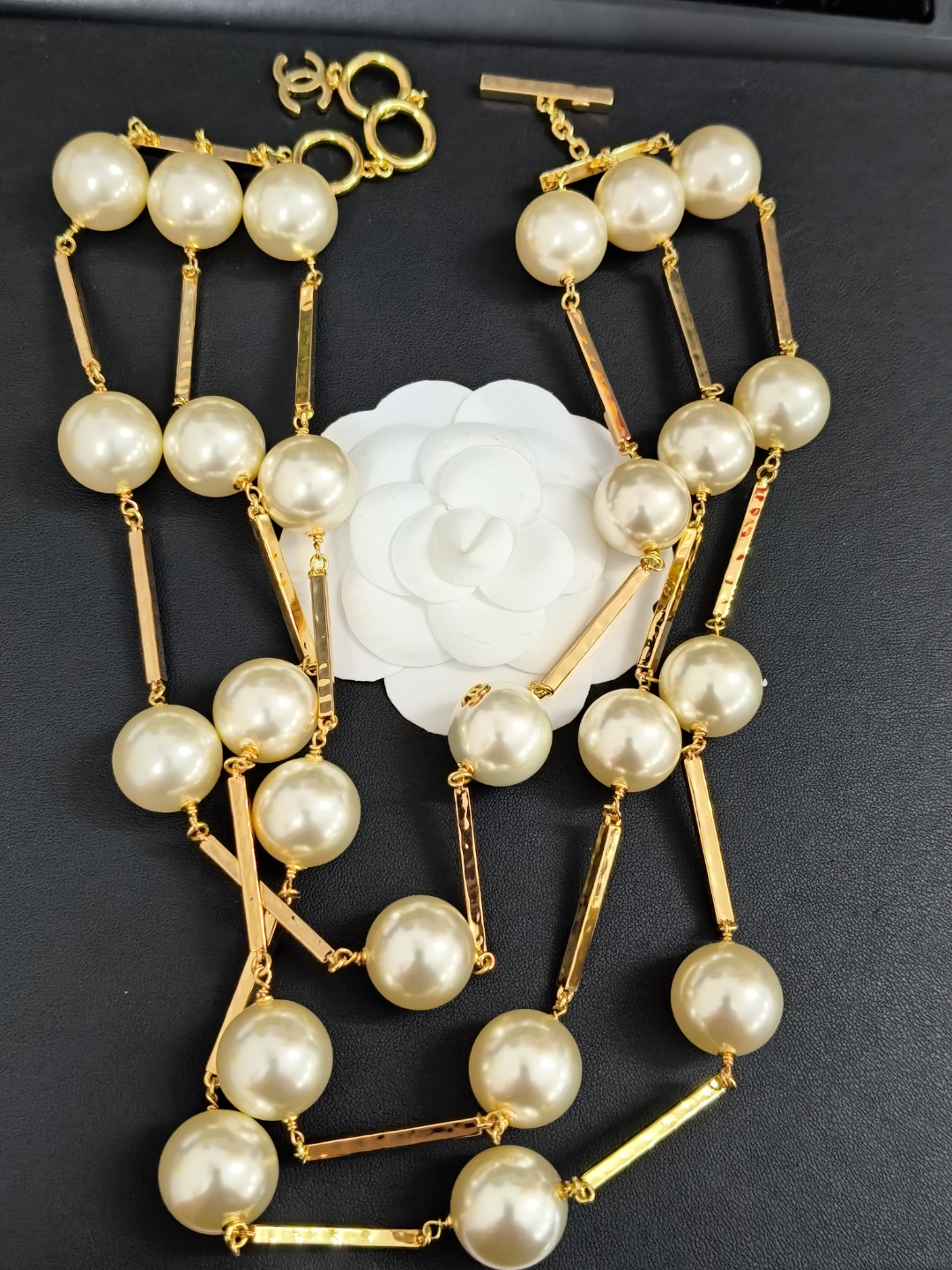 Oval Pendant Necklace