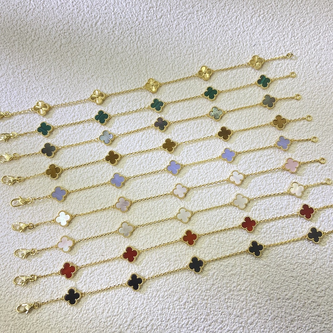 VCA Bracelet 45
