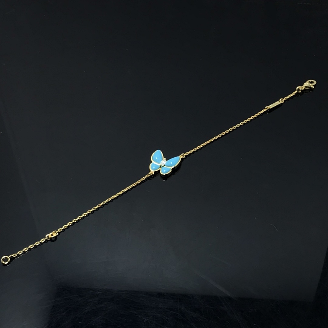 VCA Bracelet 59