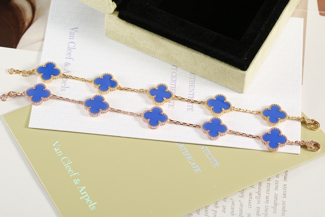 VCA Bracelet 191