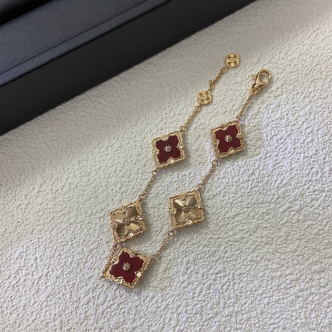 VCA Bracelet 348